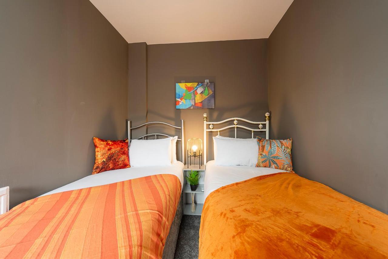 Art-Filled Bohemian 1 Bedroom Apt 2 Beds Colourful Praise Inn Apartment Kingston upon Hull Exterior foto